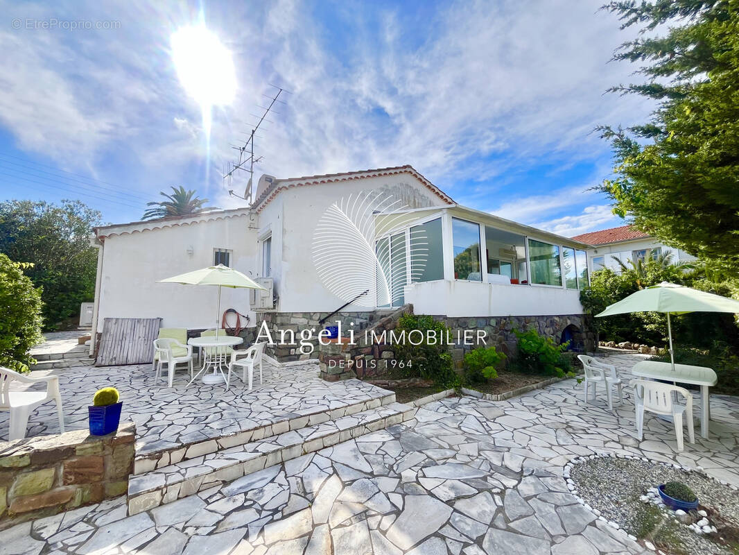 Maison à FREJUS