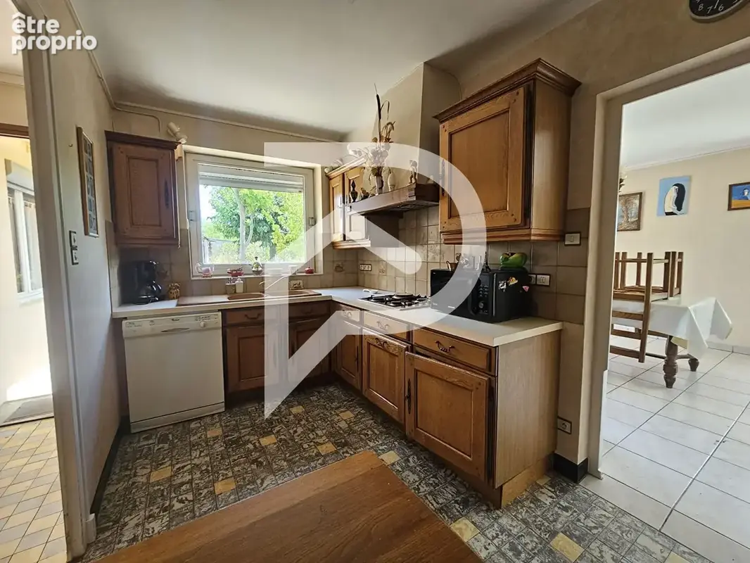 SOUS OFFRE ACCEPTÉE - Maison La Boisse 6 pièce(s) 109m2 - photo 3