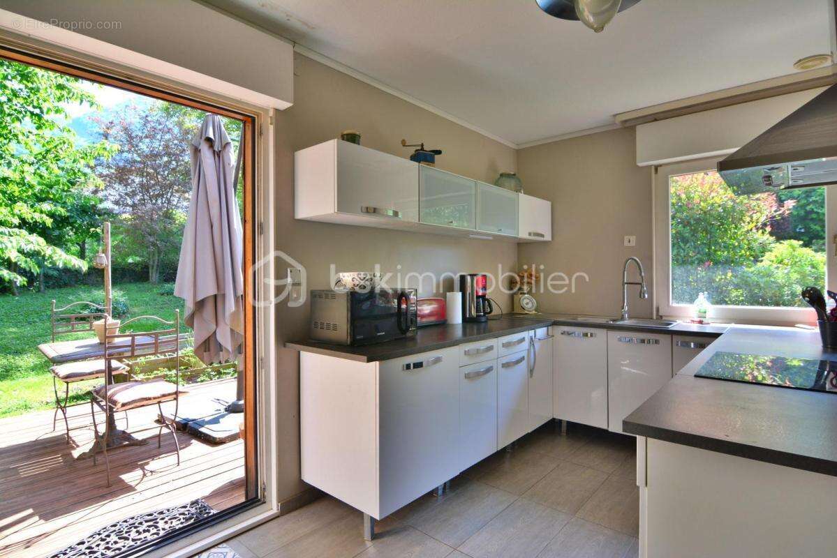 Maison bardage bois 180 m² – Vue Montagne – Saint-Pierre-de-Mésage - photo 6