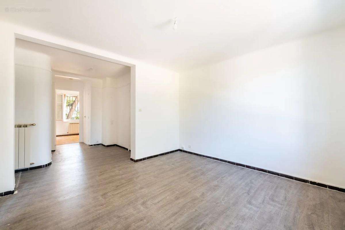 Appartement à MARSEILLE-12E