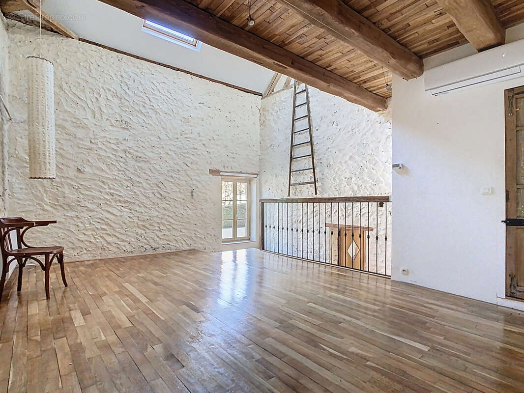 Maison à MONTMIRAIL