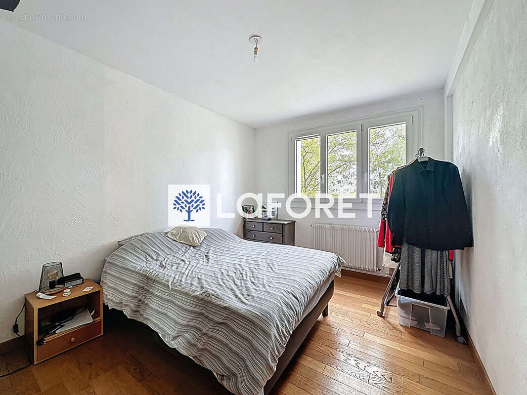 Appartement à LE MESNIL-ESNARD