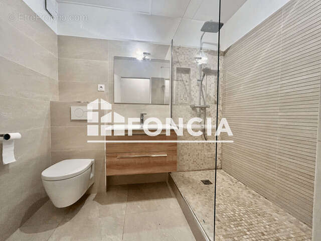 Appartement à LEVALLOIS-PERRET