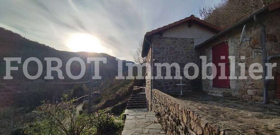 Maison à LE CHAMBON