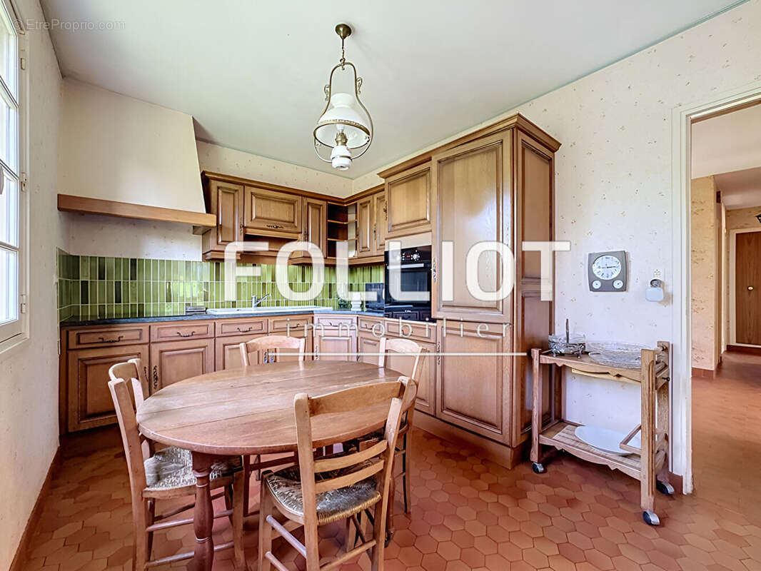 Fontaine-Étoupefour - Maison familiale de 5 chambres sur un magnifique terrain de 1 000 m² sans vis-à-vis - photo 7