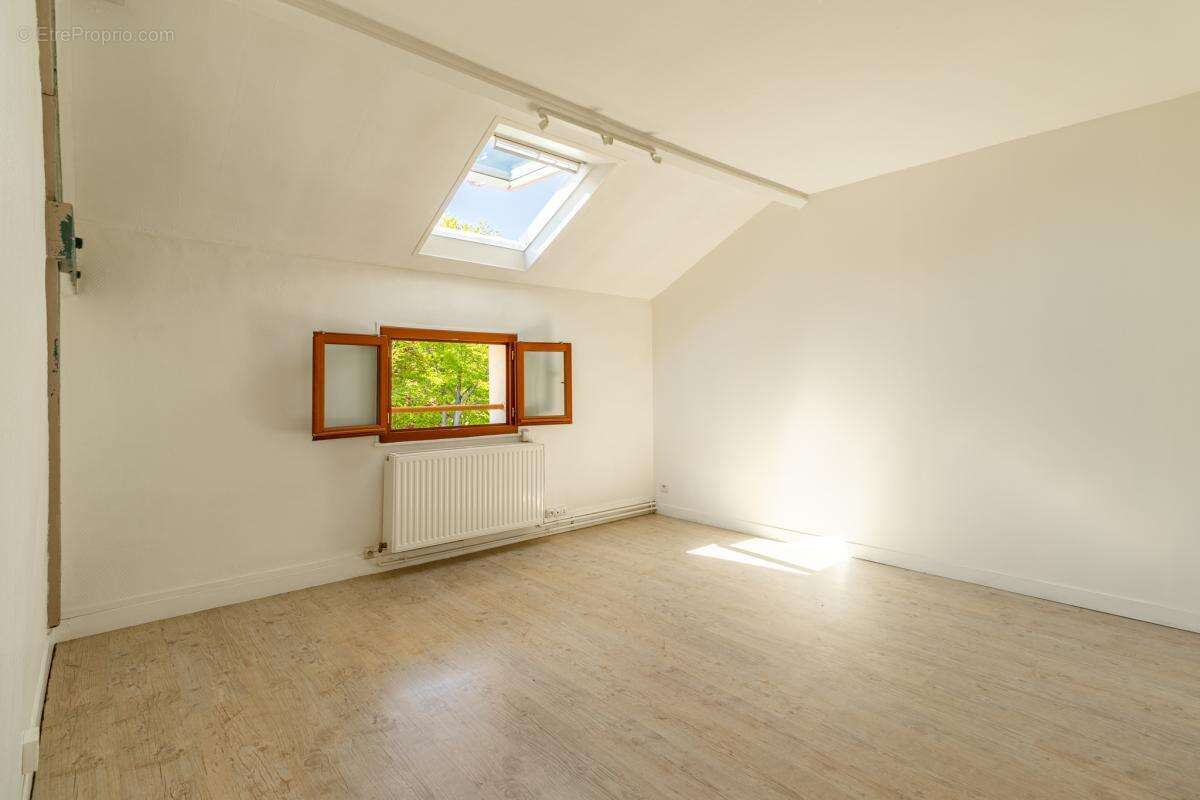 Appartement à BRUEIL-EN-VEXIN