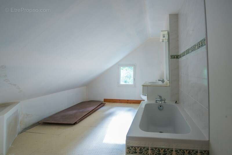 Domaine de Carheil – Maison familiale 230m² – 7 chambres – Terrain 3 022m² - photo 15