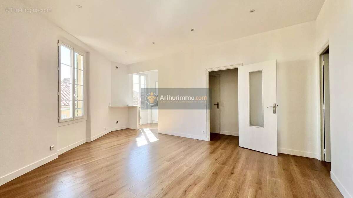 Appartement à FREJUS