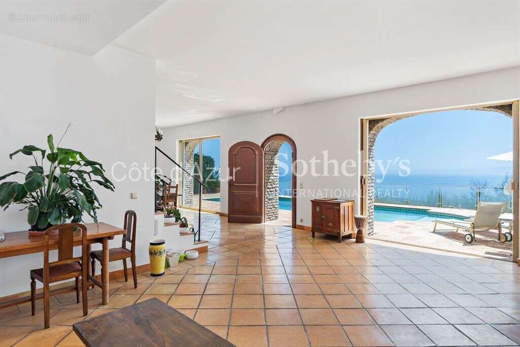Maison à ROQUEBRUNE-CAP-MARTIN