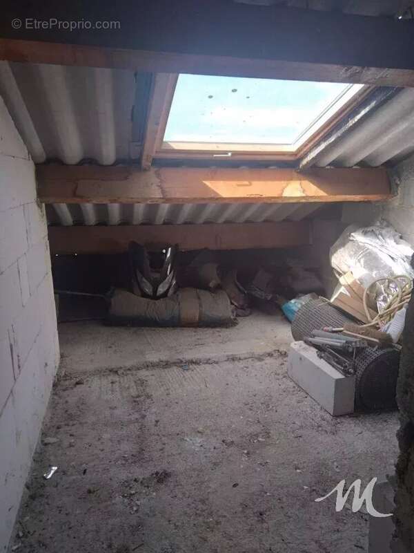 Maison à FOX-AMPHOUX