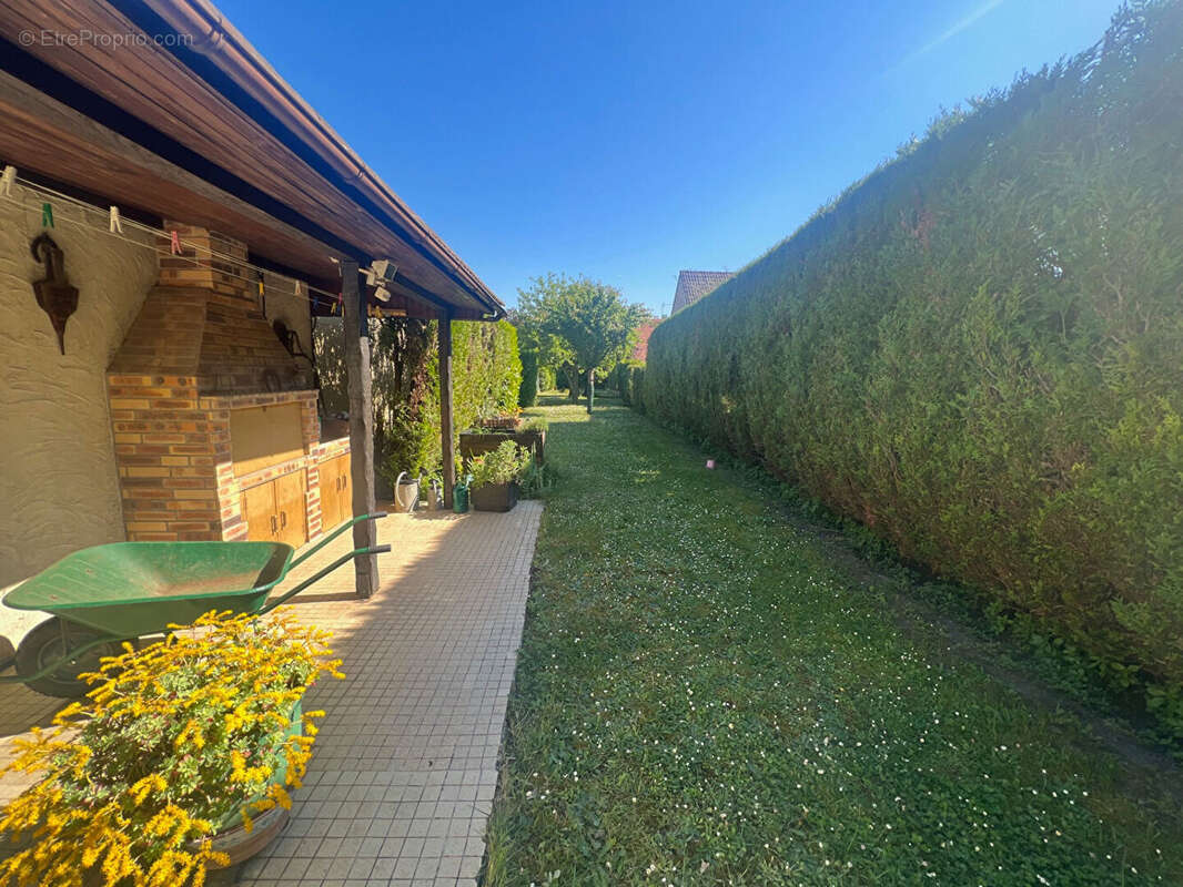 Maison à SARTROUVILLE