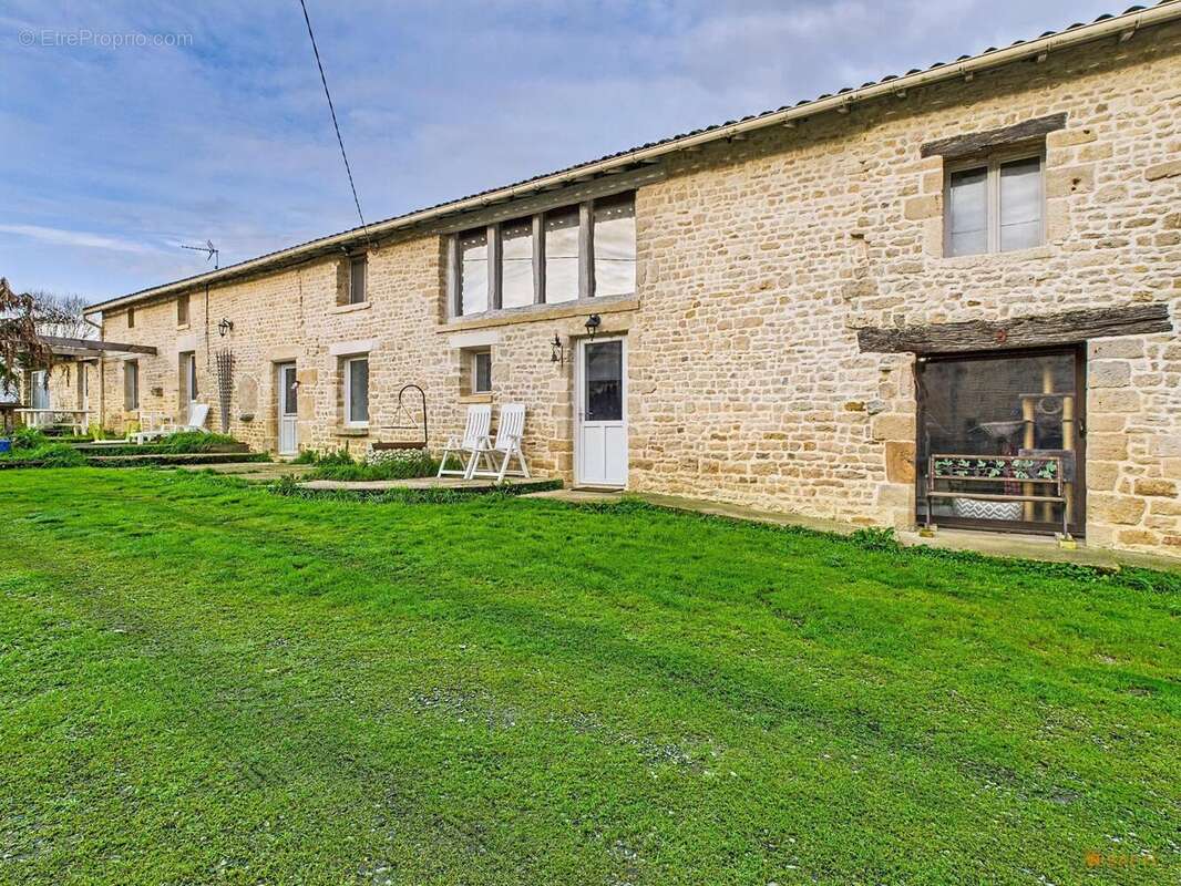 Photo 2 - Maison à BECELEUF