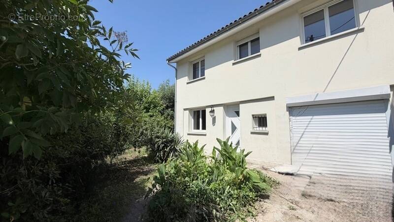Maison à VILLENAVE-D'ORNON