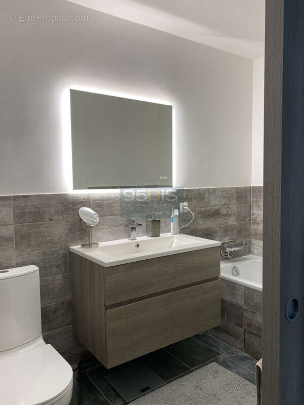 Appartement à LYON-9E