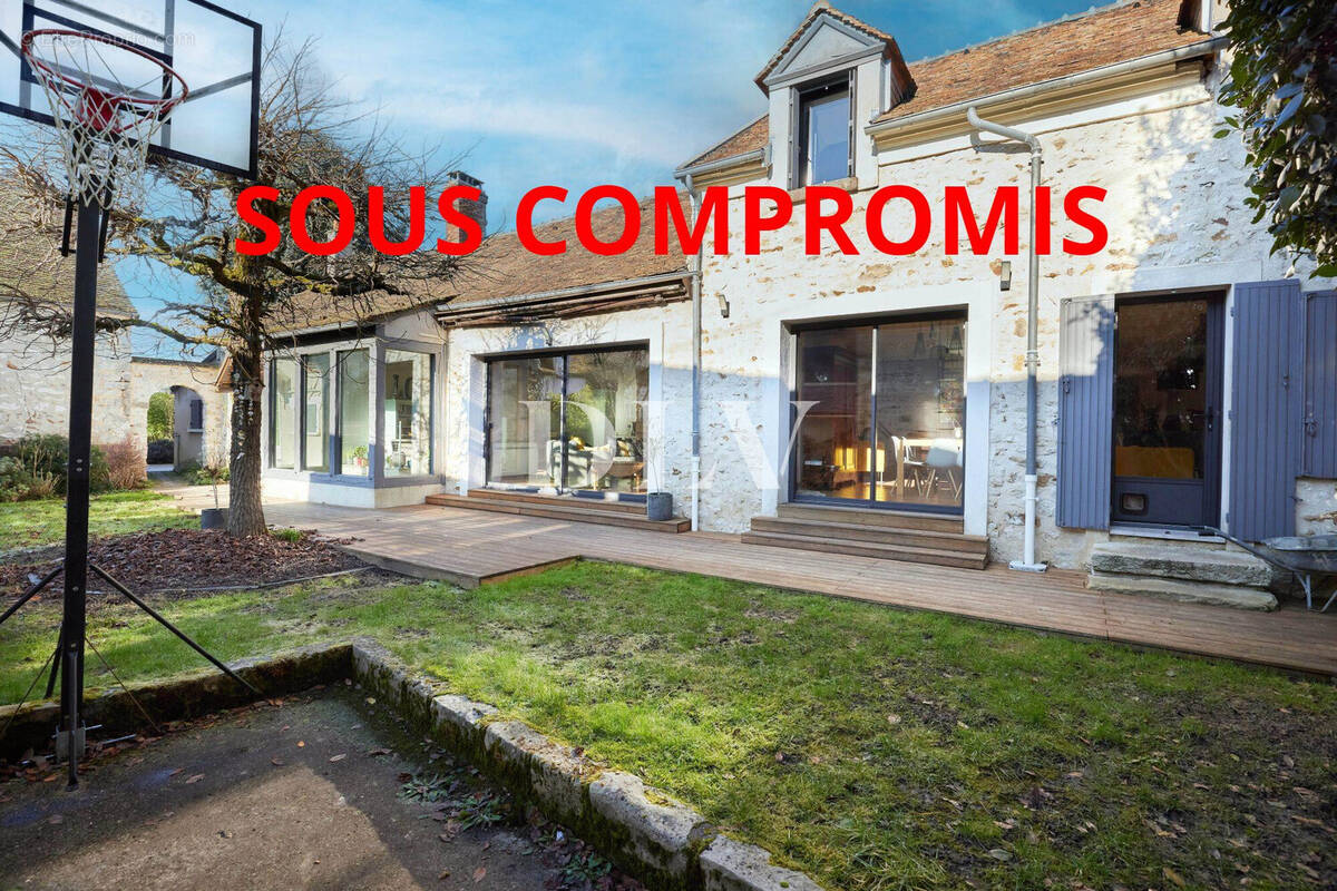 Maison à VULAINES-SUR-SEINE