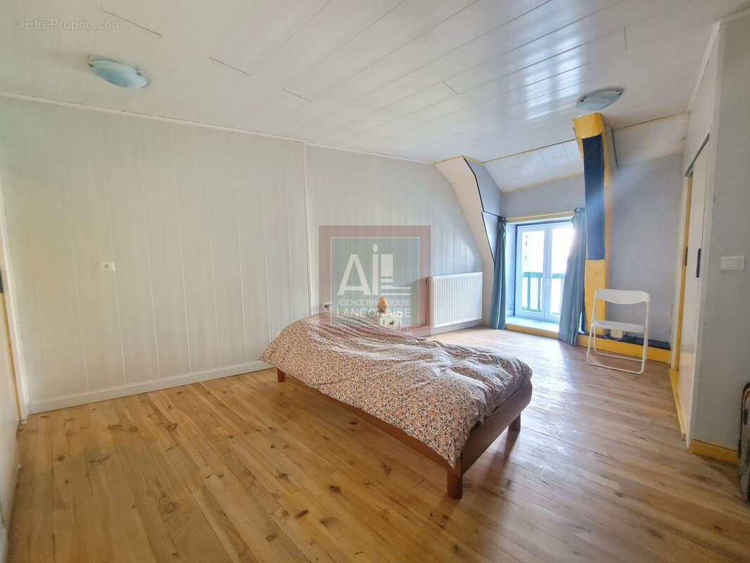 Maison à CHATEAUNEUF-DE-RANDON