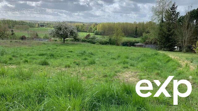 Terrain à CIVRAY-DE-TOURAINE