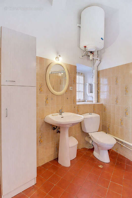 Appartement à VILLECROZE