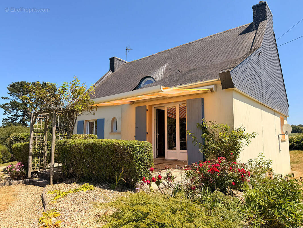 Maison à PLOUGONVEN