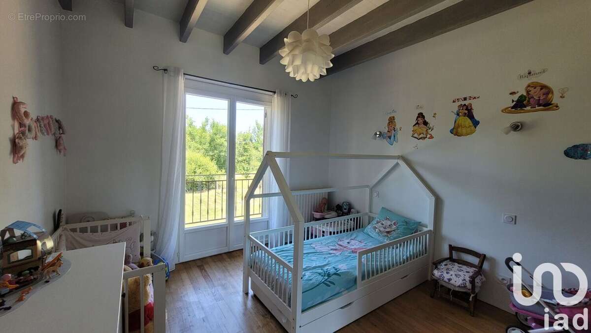 Photo 6 - Maison à LA ROCHE-CHALAIS