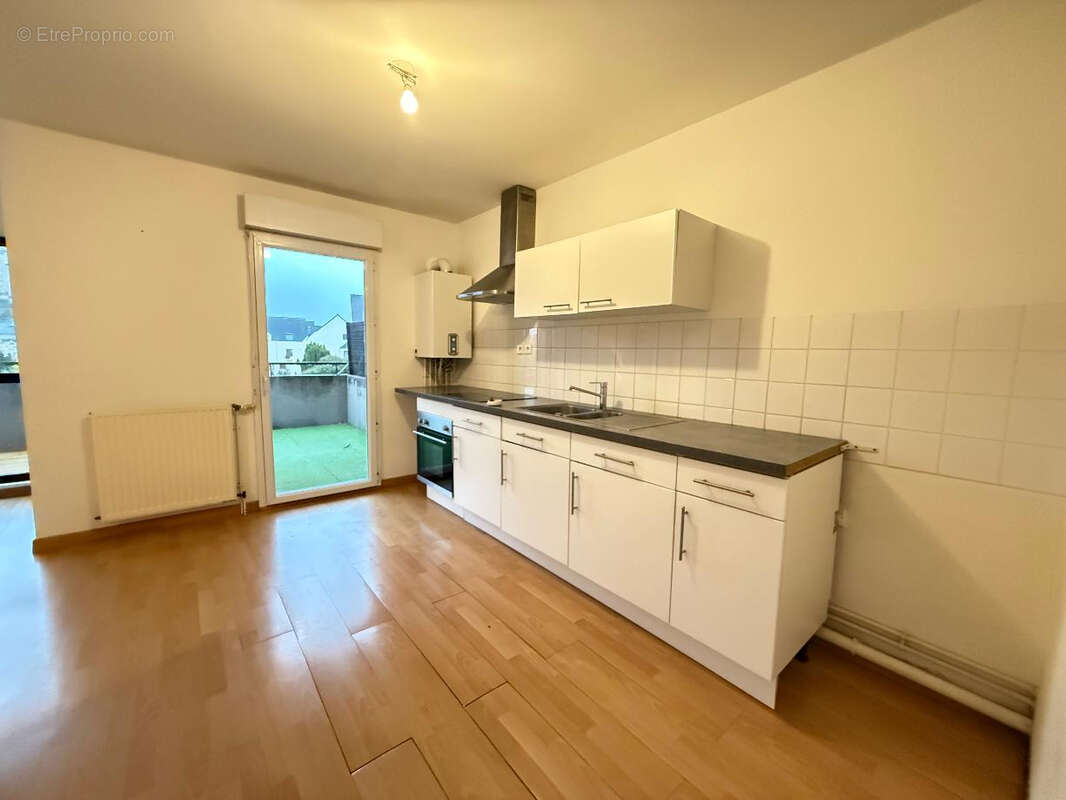 Appartement à LE RELECQ-KERHUON