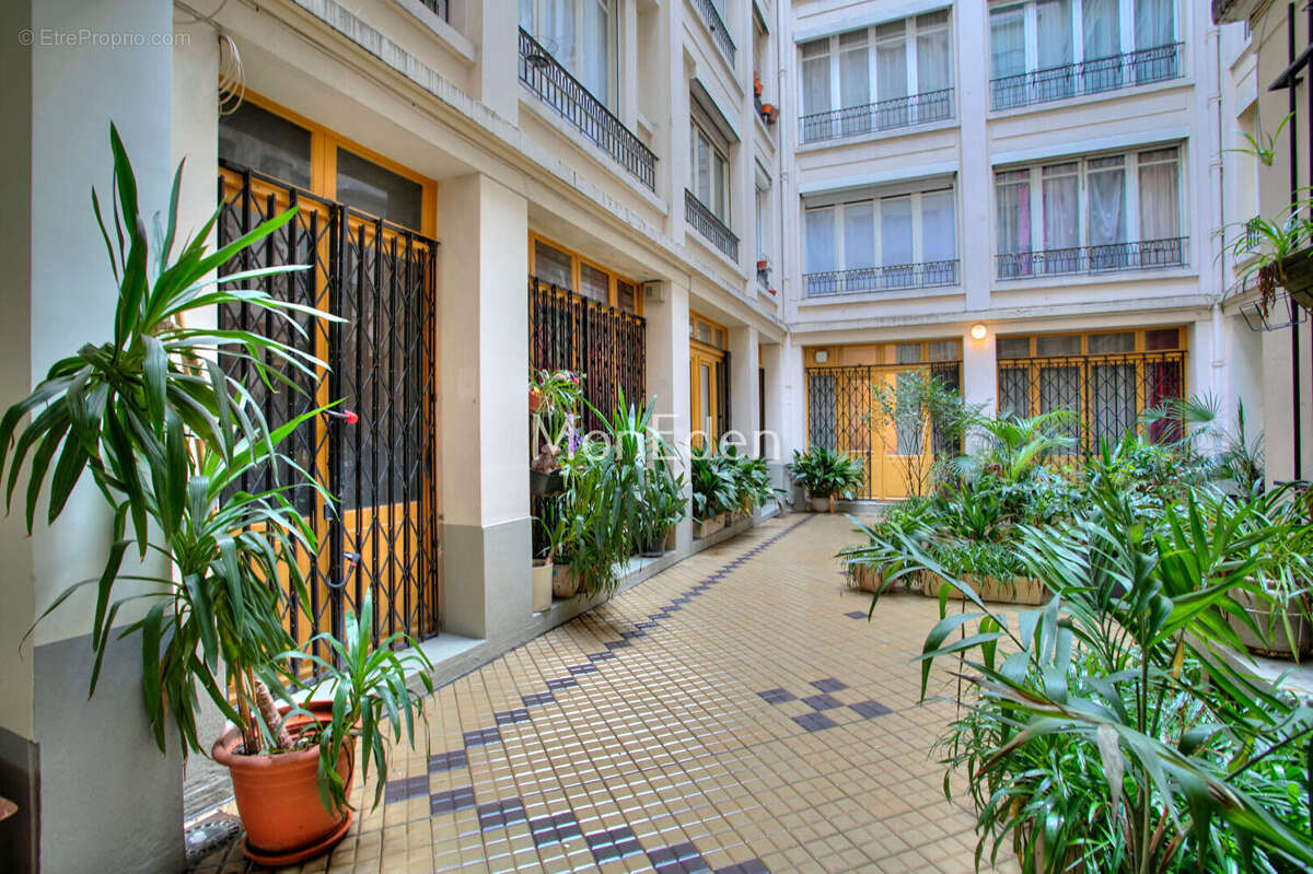 Appartement à PARIS-18E