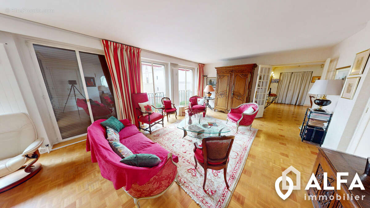 Appartement à ENGHIEN-LES-BAINS