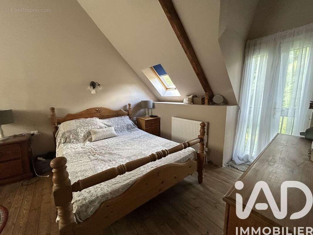 Maison 211 m² à Saint-Pever  - photo 7