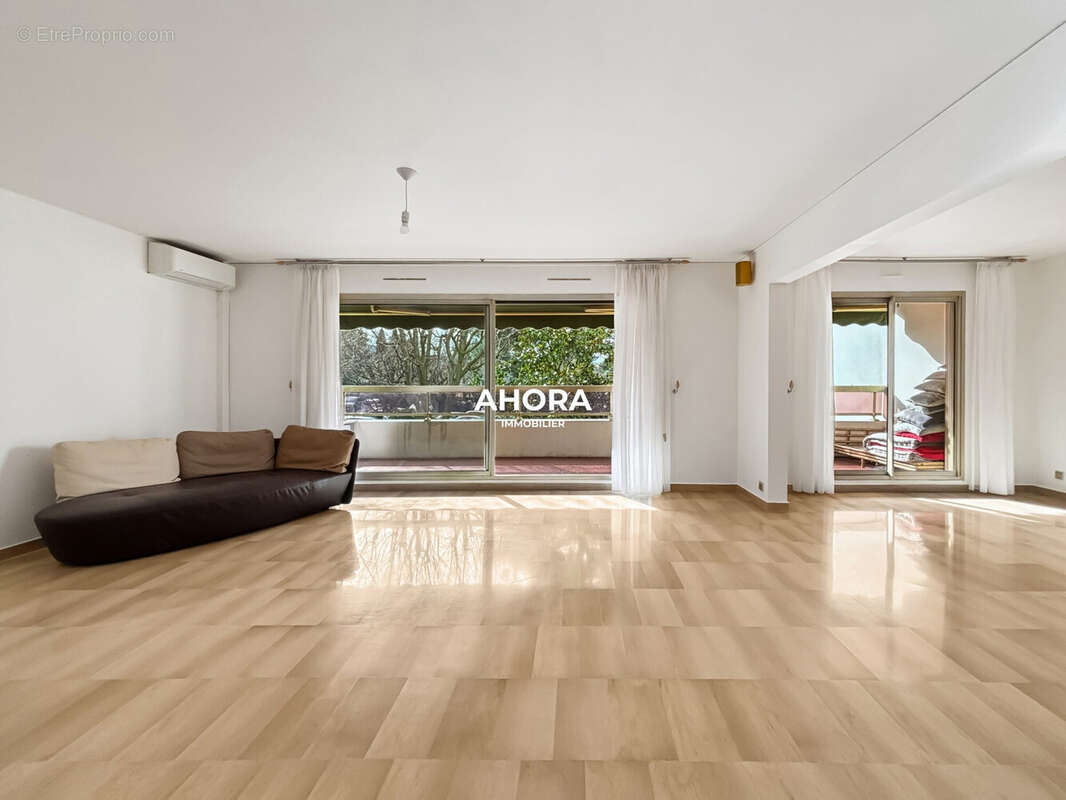 Appartement à MARSEILLE-9E