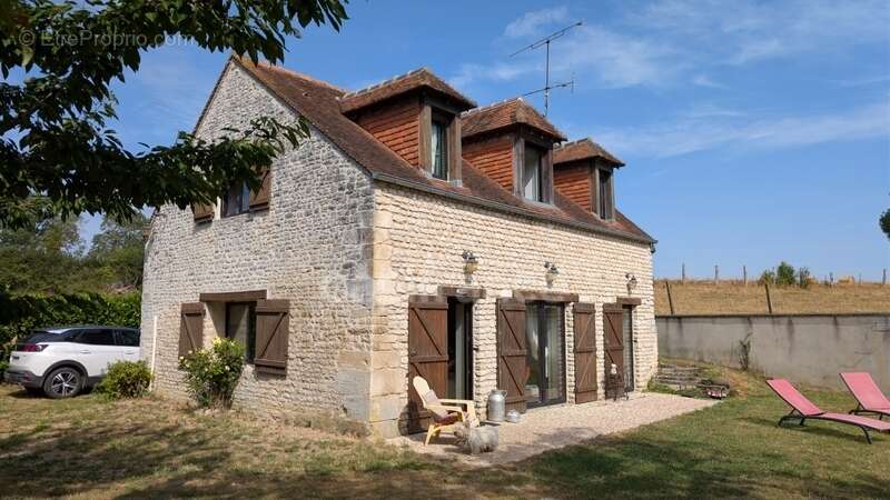 Maison en Pierres 92m2 sur 676m2 de terrain à FONTAINE LES BASSETS (61) - ORNE - Normandie - photo 2