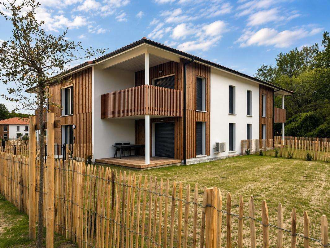 Appartement à LIT-ET-MIXE