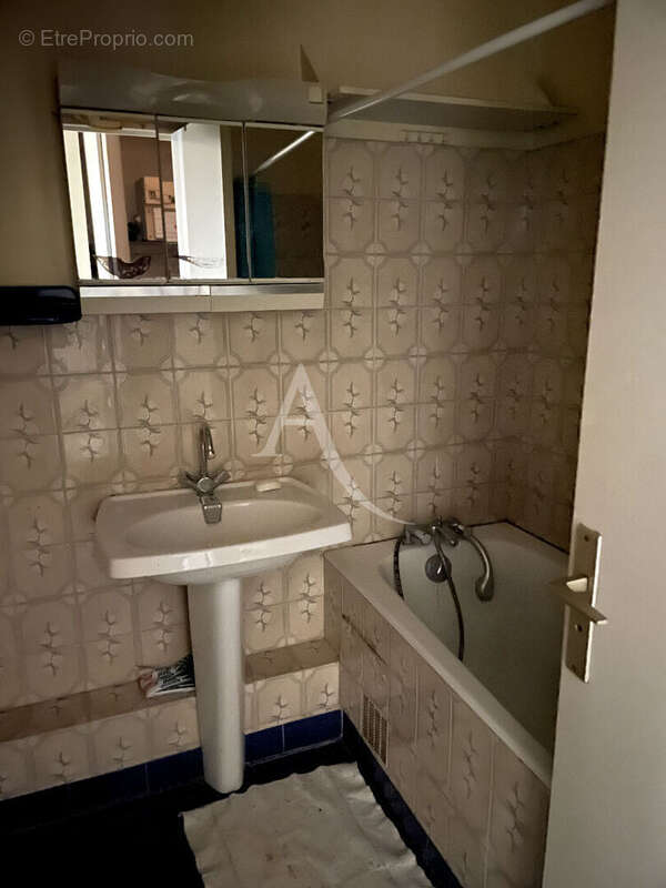 Appartement à PARIS-10E