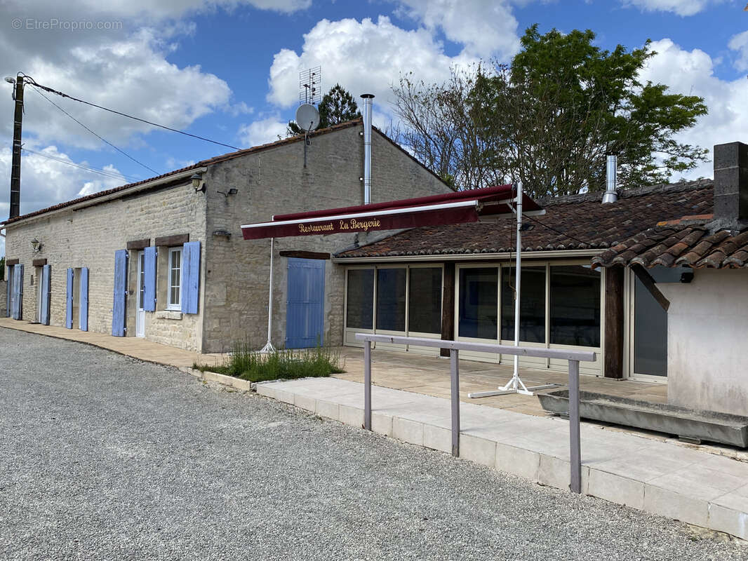 Maison à ROMAZIERES