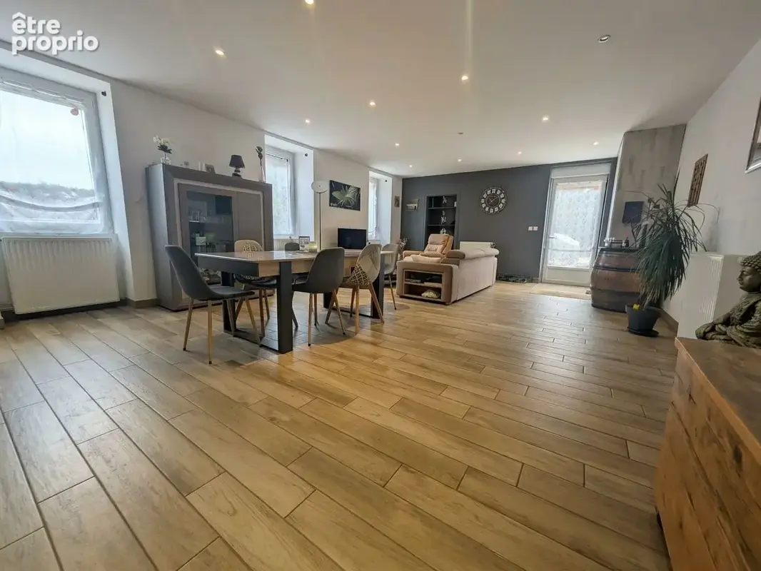 Maison 6 pièces 182 m² à vendre à Chatenoy-Le-Royal (71880) - photo 3