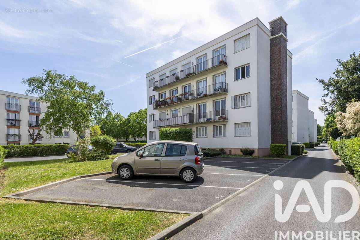 Photo 3 - Appartement à CHEVILLY-LARUE