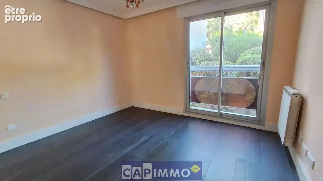 Appartement t5, cave, garage, parking, piscine, 83000 toulon - photo 12