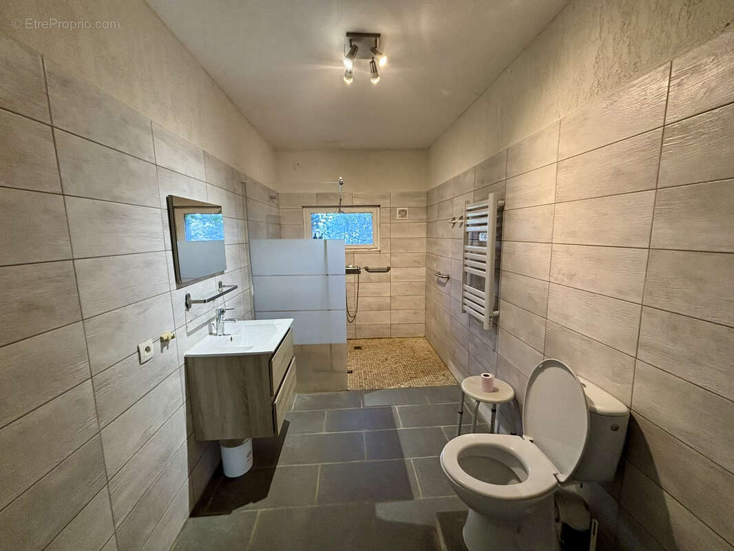 Maison à COLONZELLE