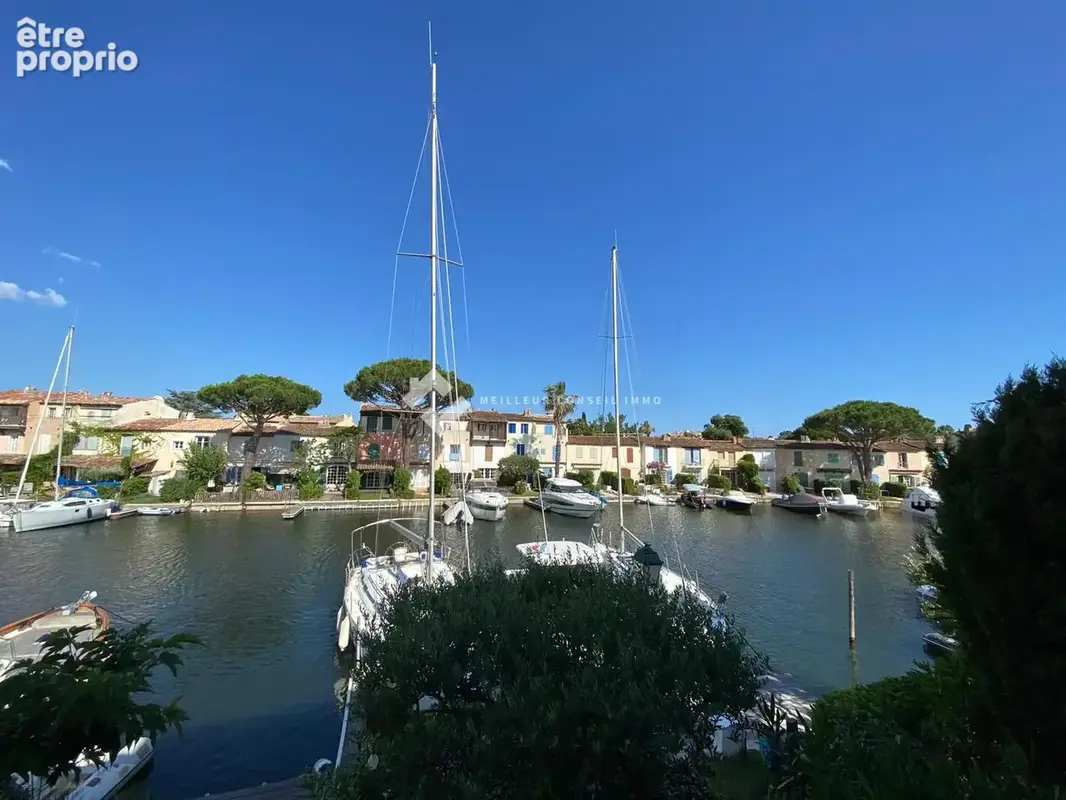Appartement à GRIMAUD