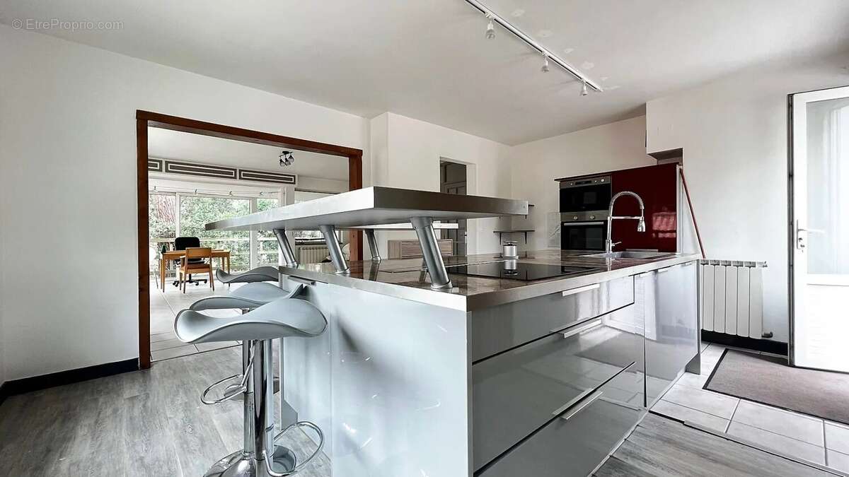 Maison à SAINT-GEORGES-DE-DIDONNE