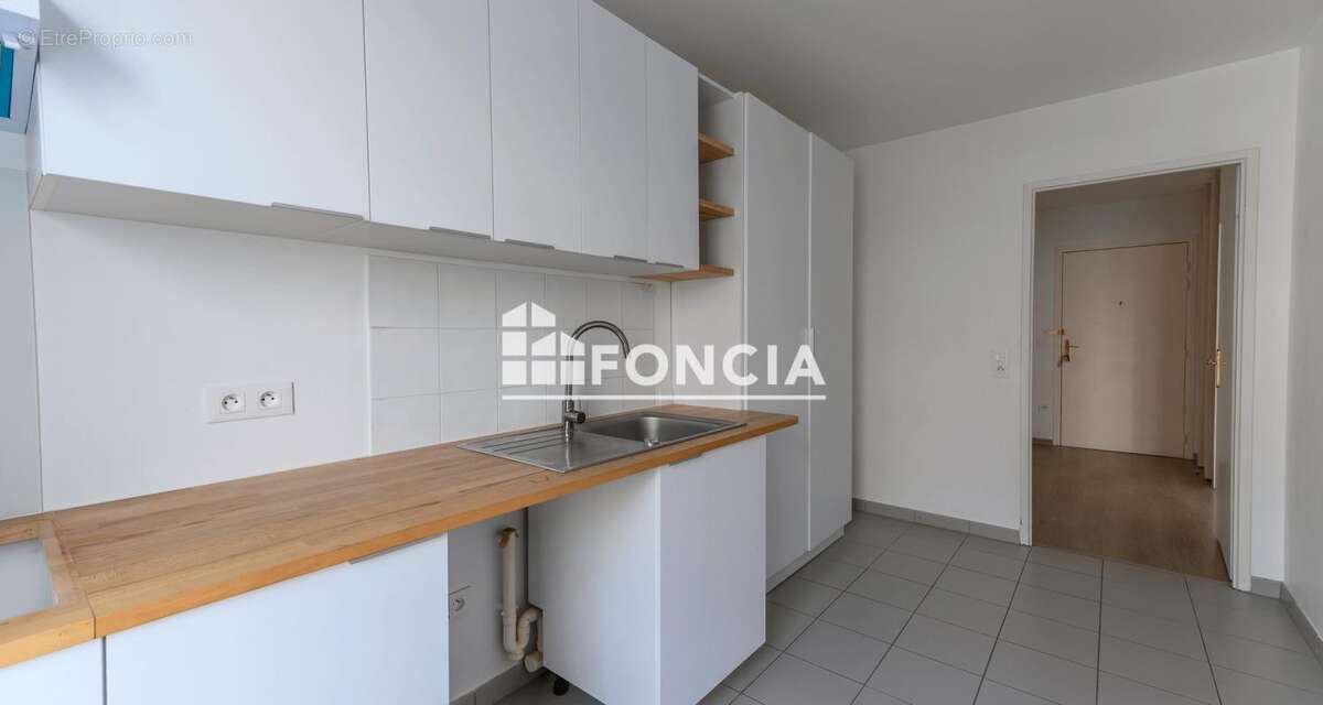 Appartement à BUSSY-SAINT-GEORGES