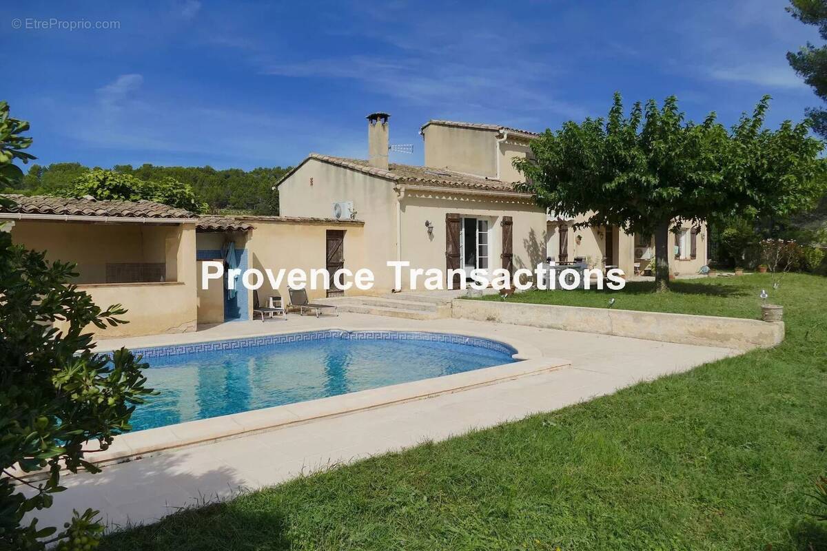 Maison à VAISON-LA-ROMAINE