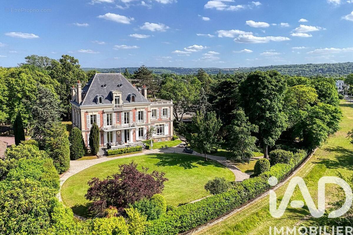 Photo 1 - Maison à LE VESINET