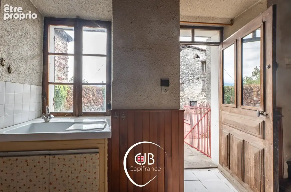 Cruet – Maison 62 m² avec atelier, jardin et combles aménageables - photo 10