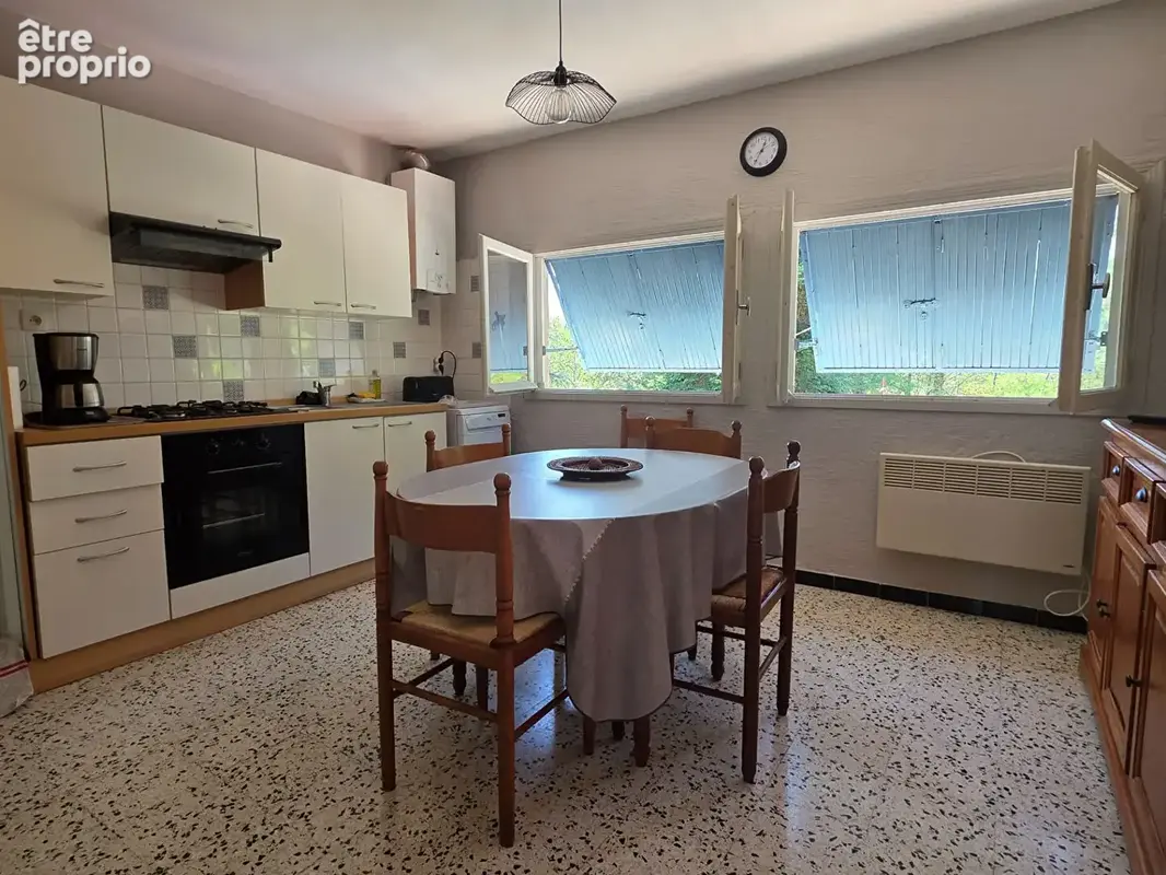 Mas en pierres avec terrain de 2000 m² et piscine - photo 9