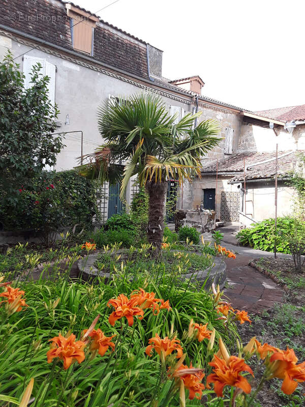 Maison à SAINT-BARTHELEMY-D&#039;AGENAIS