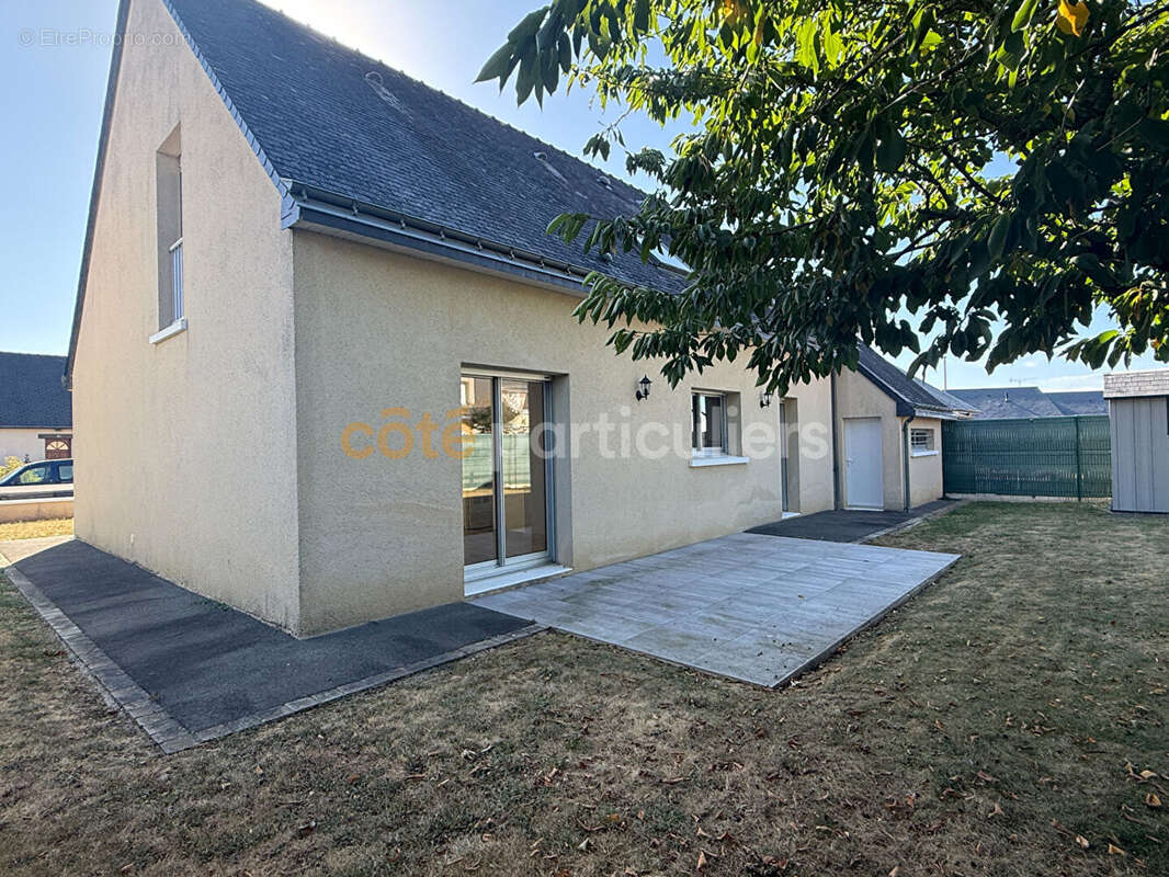 A VENDRE - LAVAL - Maison 4 chambres - photo 2
