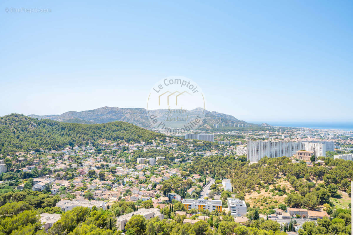 Appartement à MARSEILLE-9E