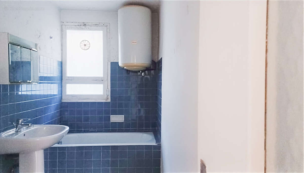 Appartement à SIX-FOURS-LES-PLAGES