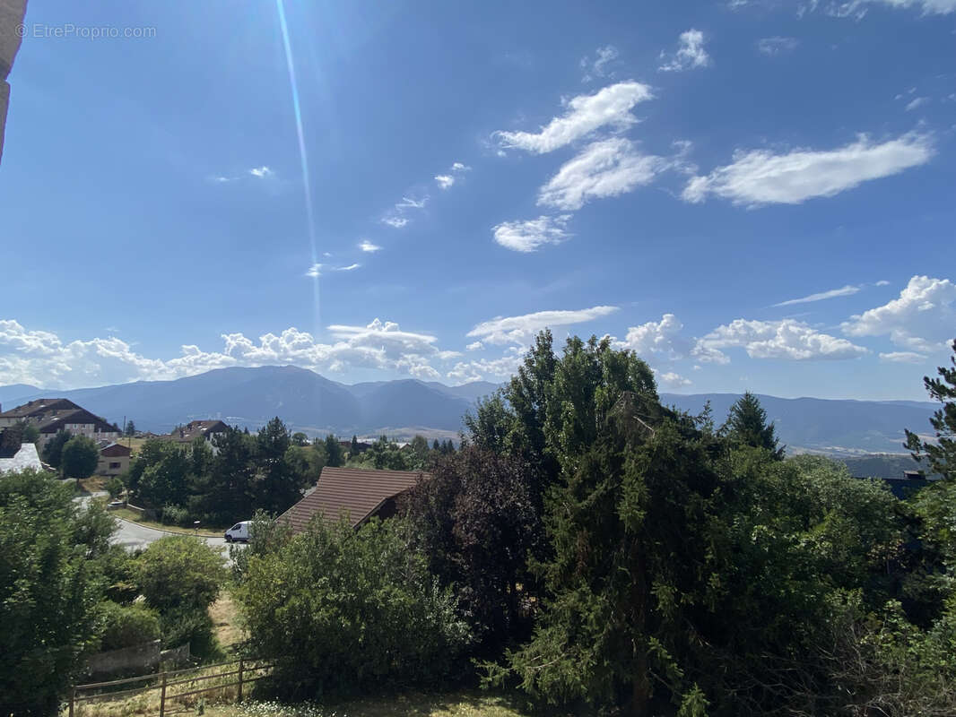 FONT-ROMEU - Magnifique appartement T3 avec loggia offrant une superbe vue - photo 16