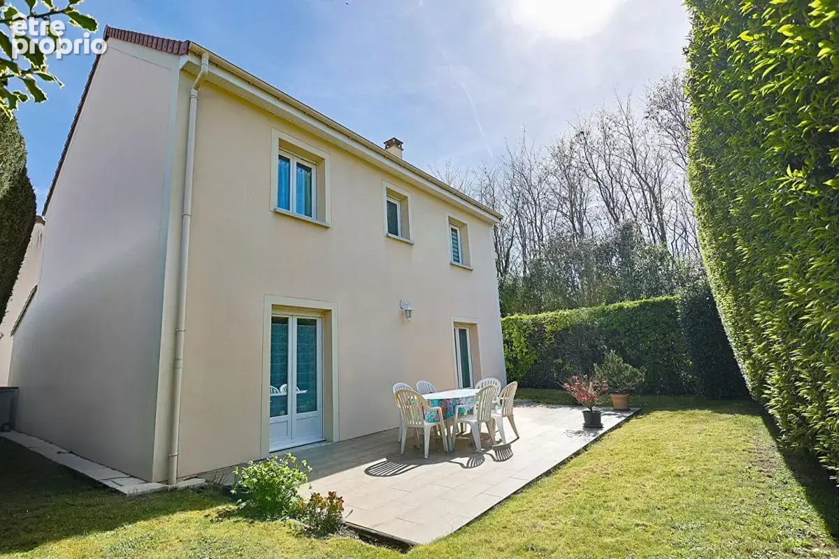 Maison Brie Comte Robert 6 pièce(s) 111 m2 - photo 2